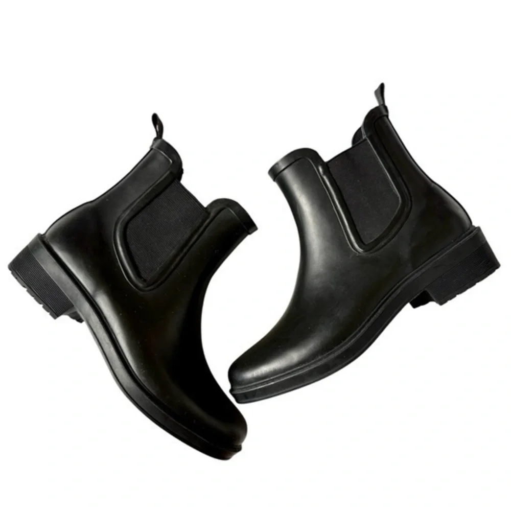 J.Crew Matte Black Chelsea Rain Boots Waterproof Size 6